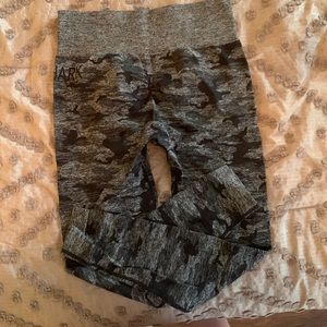 Gymshark Adapt Camo Seamless